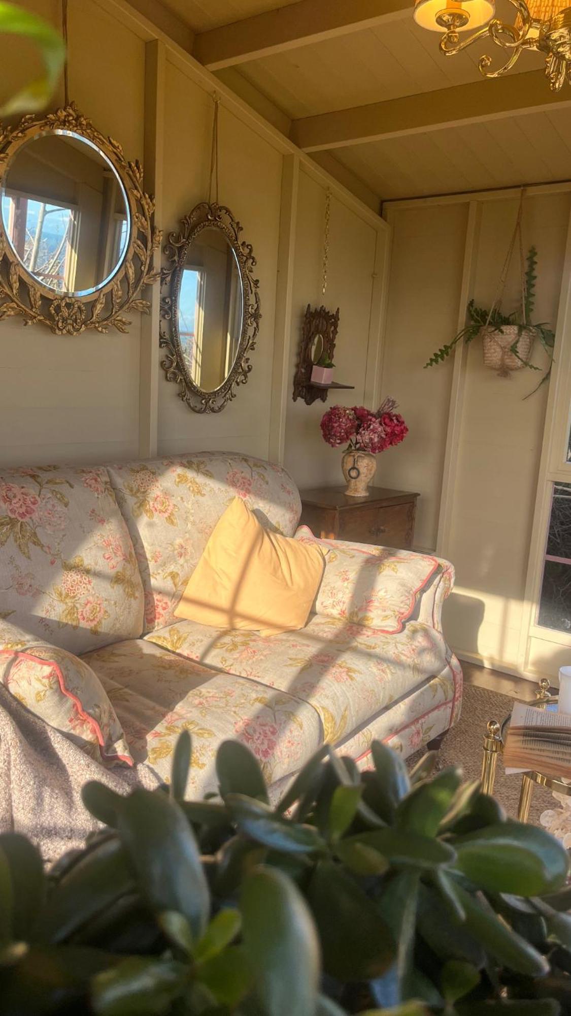 Whitehead The Pink Cottage Upstairs Suite & Garden Summer Room מראה חיצוני תמונה